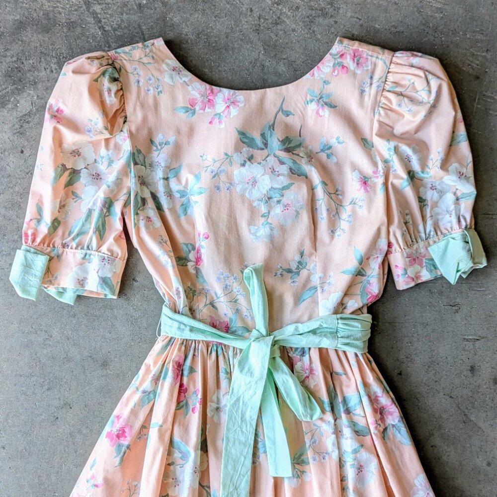 Vintage Clues Collections Pastel Orange Floral Puff Sleeve Midi Dress size 8 - Picture 4 of 13